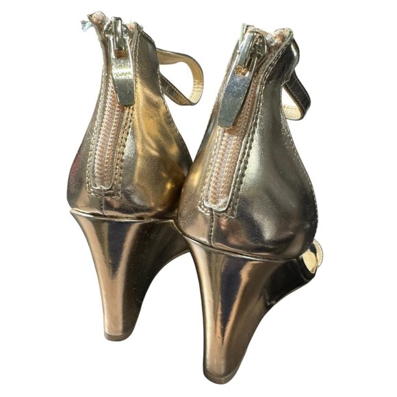 Rohb By Joyce Azria Rose Gold Heel Sandals For Women Size 7.5 NWOB - Picture 3 of 8